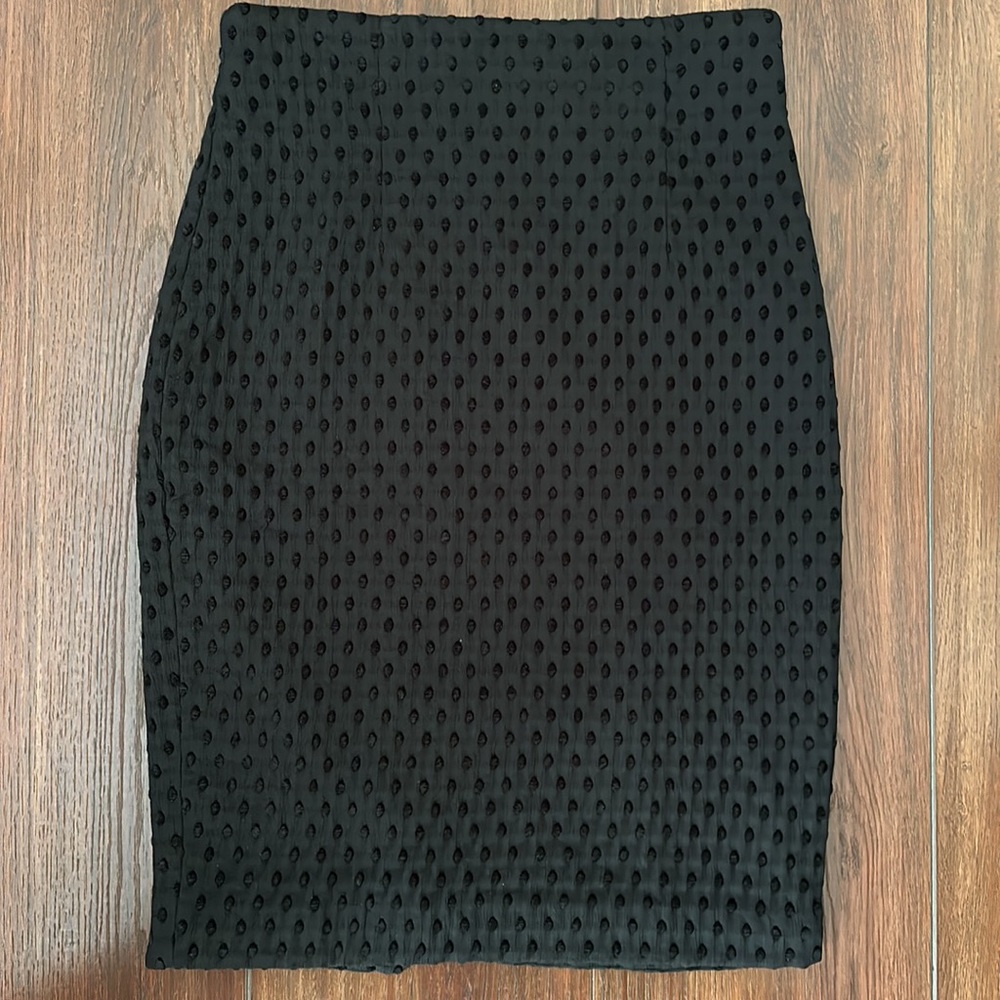 H&M black skirt